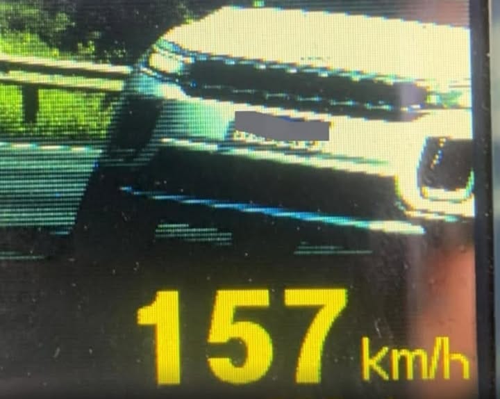  Polícia Rodoviária flagra 35 veículos acima da velocidade na Bandeirantes